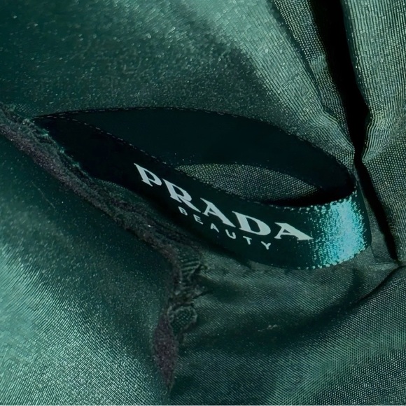 Prada paradigme Green organizer toiletry bag cosmetic pouch - Picture 3 of 7